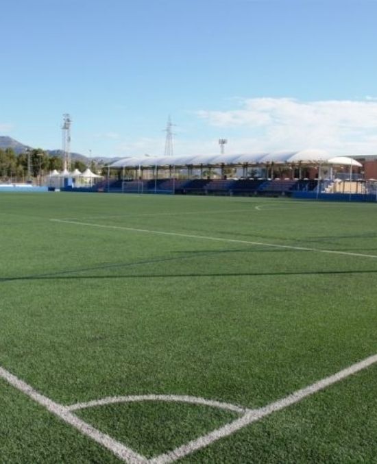 Ciudad del deporte - campos de futbol y arenas de competición. Descubre las instalaciones de la ciudad del deporte la nucía camilo cano. Wave garden, academia ferrer y el entorno ideal junto a destiny by bergen.